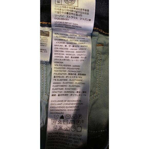 LEVI'S Classic Straight Jeans Size 6 Medium Dark Blue - Picture 4 of 5